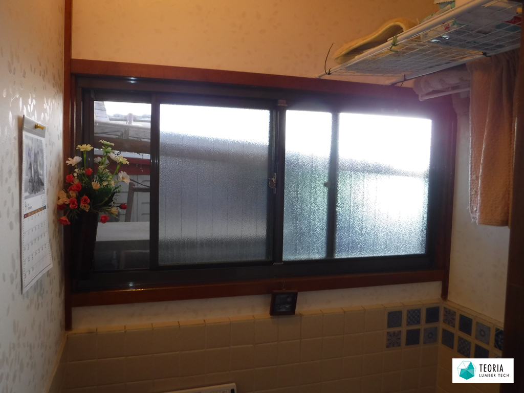 【内窓設置】トイレ_施工前