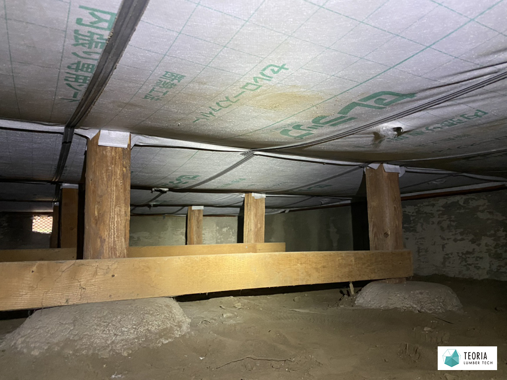 ＜松本市F様邸＞無断熱の床下にセルロースファイバーを施工