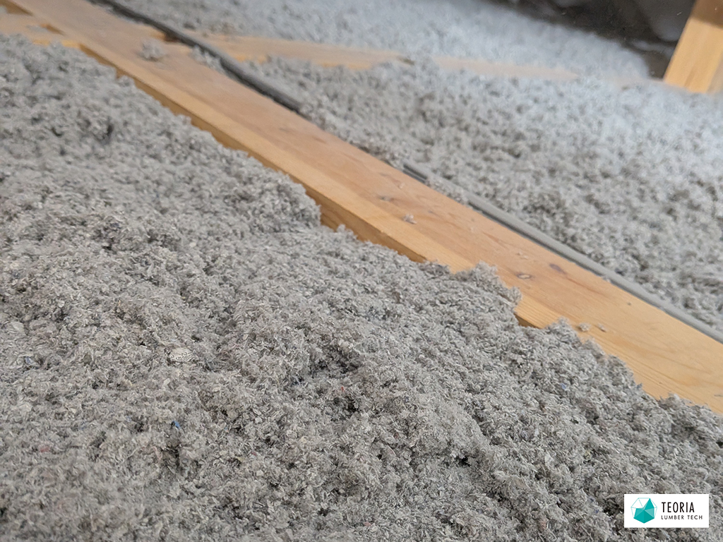 新聞古紙などをリサイクルした環境にやさしい断熱材「セルロースファイバー」