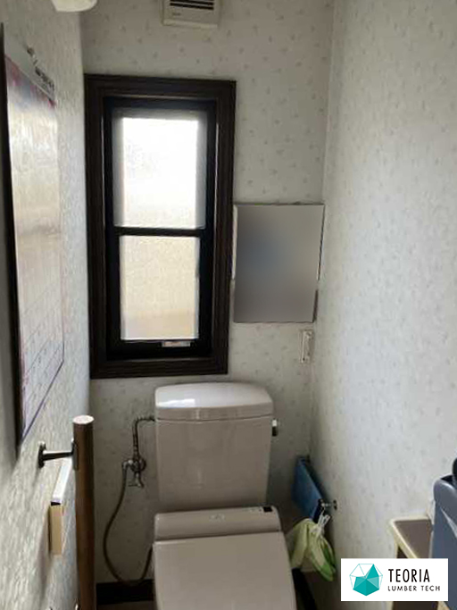 トイレの外窓交換（はつり工法）の施工前