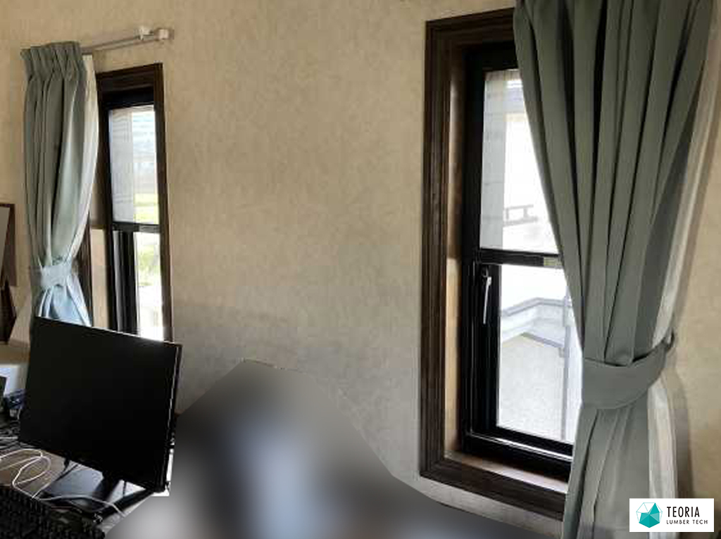 書斎の外窓交換（カバー工法）施工前