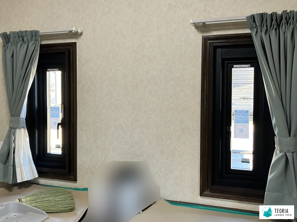 書斎の外窓交換（カバー工法）施工後