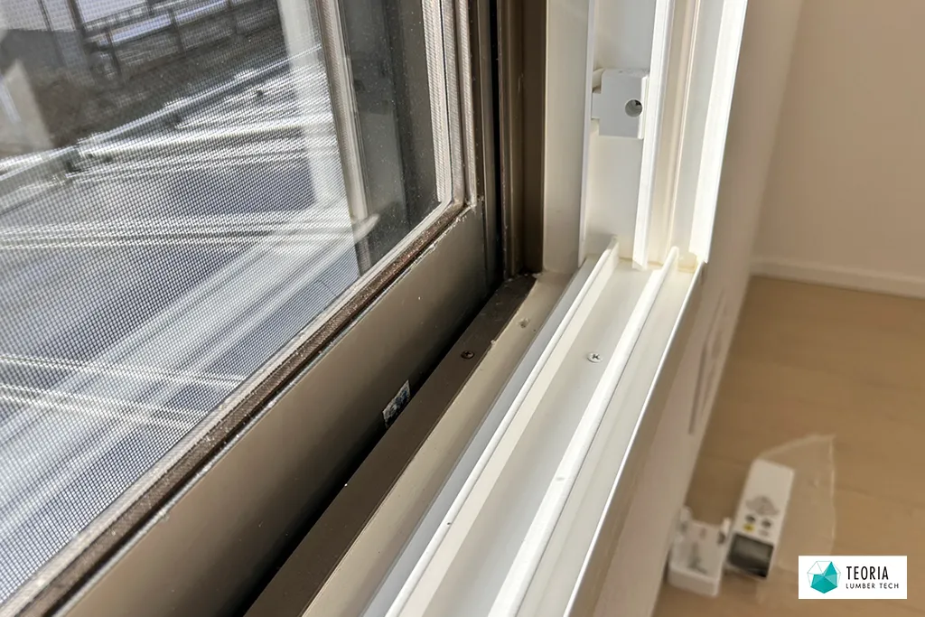 内窓設置後の腰窓